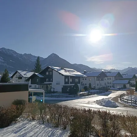 Panorama-huettenzauber Mit Hallenbad & Sauna - Gratis Oepnv Apartment